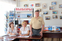 16 июля 2015 года    В читальном зале межпоселенческой центральной библиотеке прошло заседание «круглого стола» посвященное предстоящим выборам Губернатора Ростовской области.
